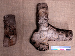 Найденный фрагмент креста с надгробия Доры